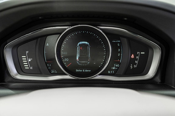 Volvo XC60 19 of 25