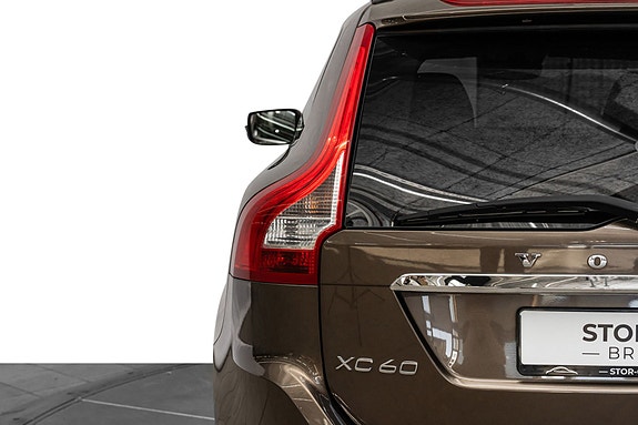 Volvo XC60 8 of 25