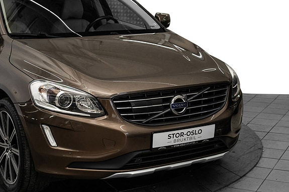 Volvo XC60 2 of 25
