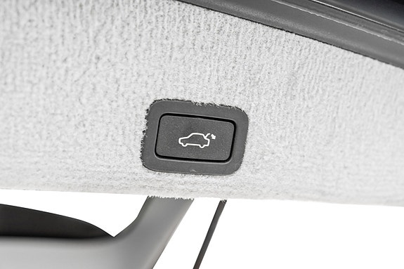 Volvo XC60 17 of 25