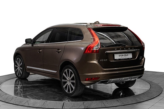 Volvo XC60 5 of 25