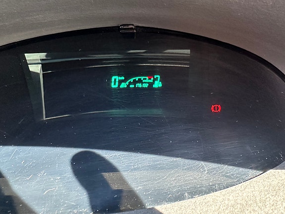Toyota Yaris 9 of 16