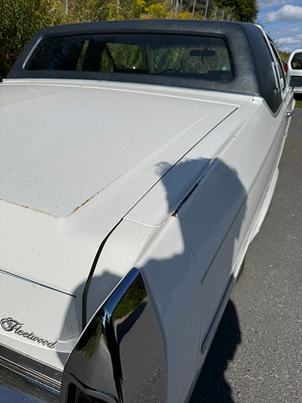 Cadillac Coupé DeVille 7 of 13
