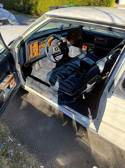Cadillac Coupé DeVille 12 of 13