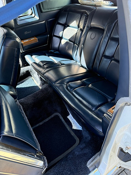 Cadillac Coupé DeVille 13 of 13