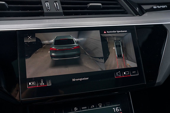 Audi e-tron Sportback 17 of 28