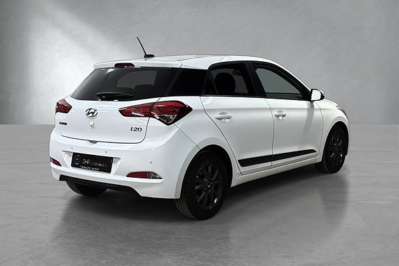 Hyundai i20 7 of 26