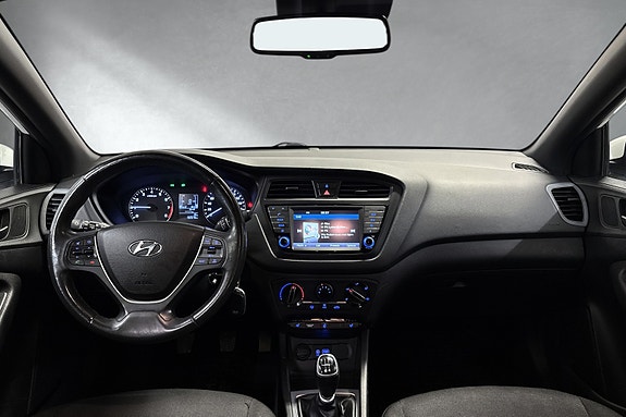 Hyundai i20 15 of 26