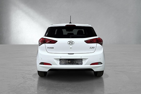 Hyundai i20 6 of 26