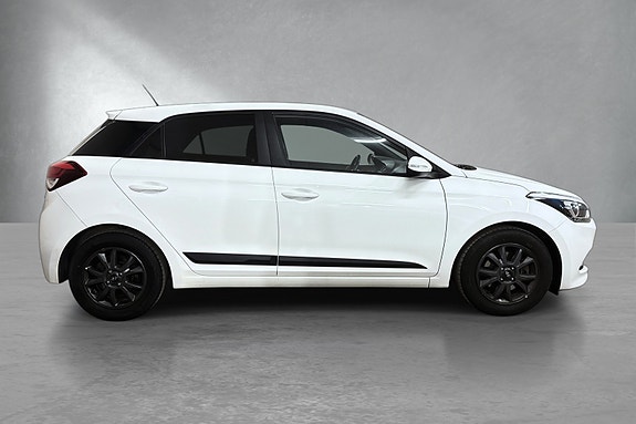 Hyundai i20 4 of 26
