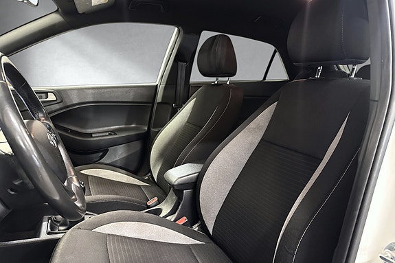 Hyundai i20 9 of 26