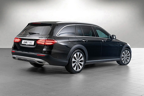Mercedes-Benz E-Klasse All-Terrain 6 of 30