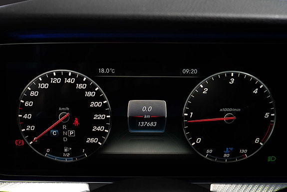 Mercedes-Benz E-Klasse All-Terrain 10 of 30
