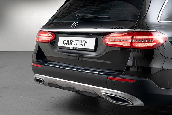 Mercedes-Benz E-Klasse All-Terrain 7 of 30