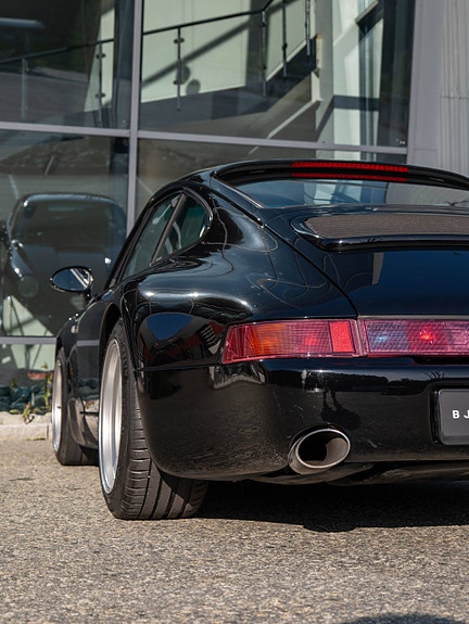 Porsche 911 14 of 30
