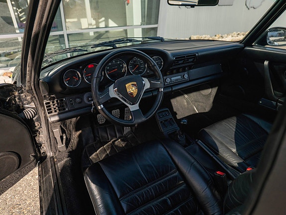 Porsche 911 20 of 30