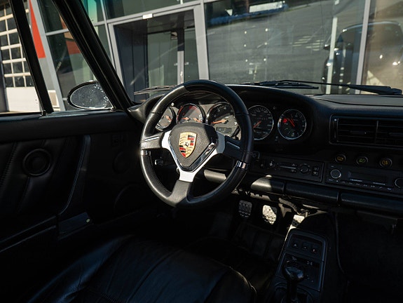 Porsche 911 26 of 30