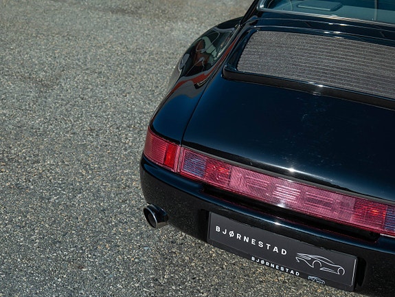 Porsche 911 17 of 30