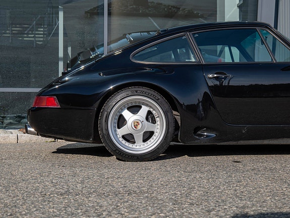 Porsche 911 11 of 30