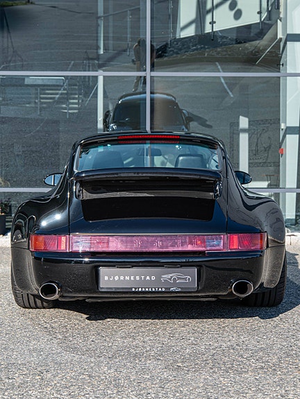 Porsche 911 15 of 30