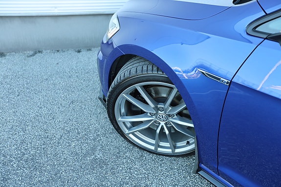 Volkswagen Golf VII 7 of 30