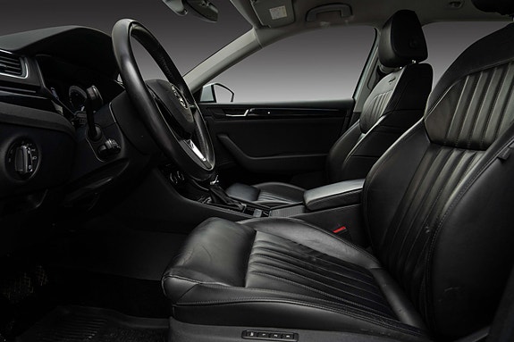 Skoda Superb 19 of 30