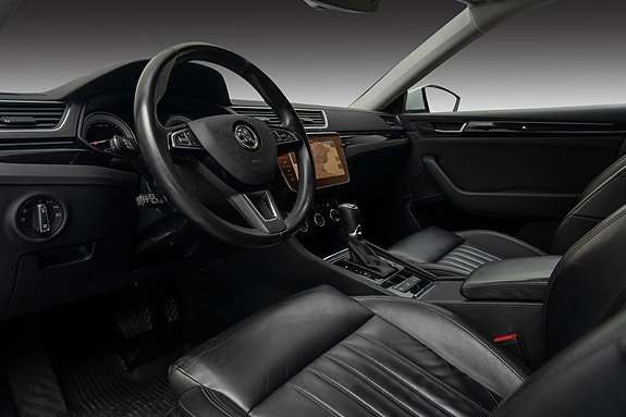 Skoda Superb 21 of 30