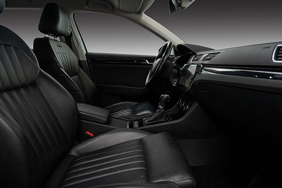 Skoda Superb 27 of 30