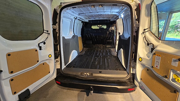 Ford Transit Connect 29 of 30