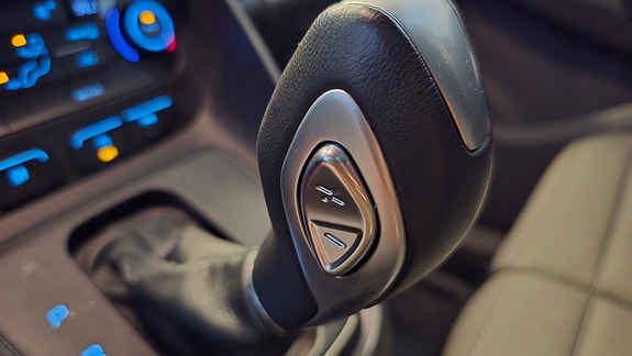 Ford Transit Connect 13 of 30