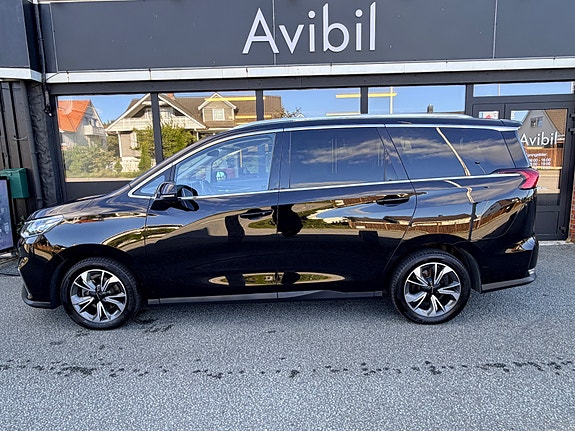 Maxus Euniq 5 2 of 30