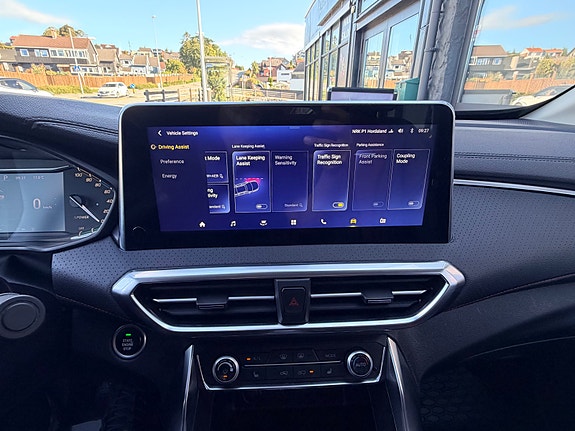 Maxus Euniq 5 22 of 30