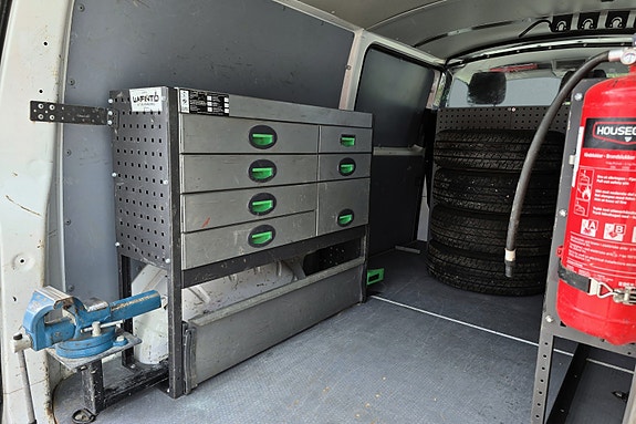 Volkswagen Transporter 17 of 30
