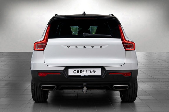 Volvo XC40 8 of 29
