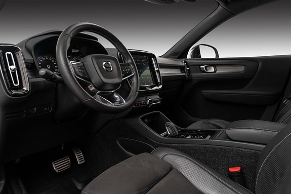 Volvo XC40 20 of 29