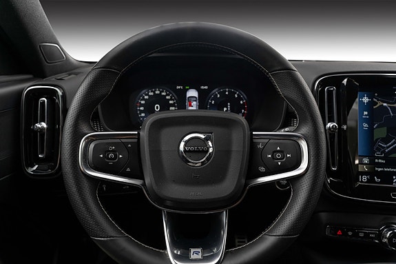 Volvo XC40 11 of 29