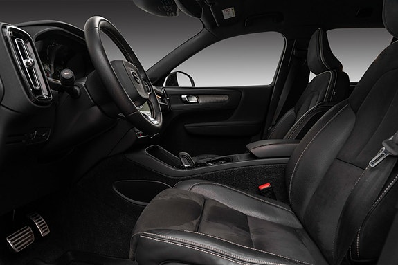 Volvo XC40 18 of 29