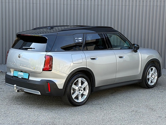 MINI Countryman SE 4 of 30