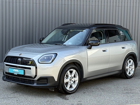 MINI Countryman SE 3 of 30