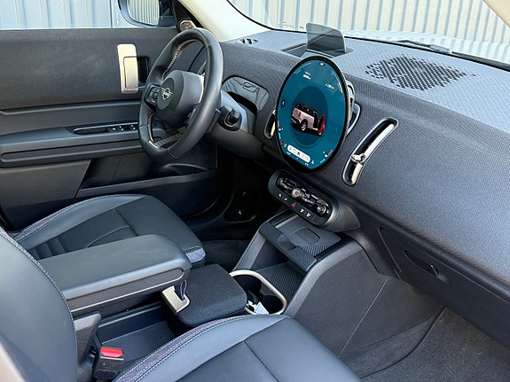 MINI Countryman SE 13 of 30