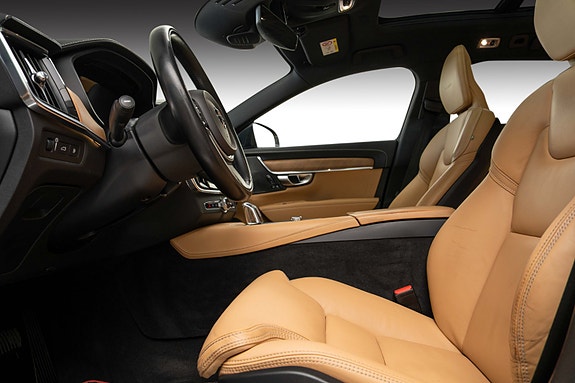 Volvo V90 21 of 30