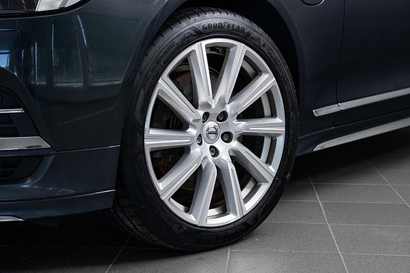 Volvo V90 3 of 30