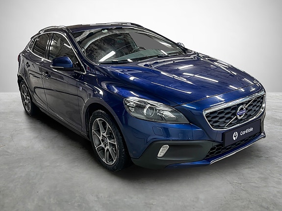 Volvo V40 Cross Country 7 of 27