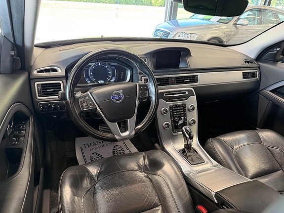 Volvo XC70 12 of 13