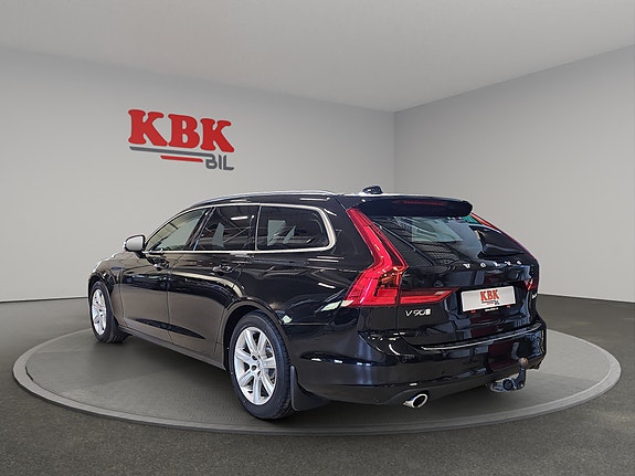Volvo V90 8 of 30