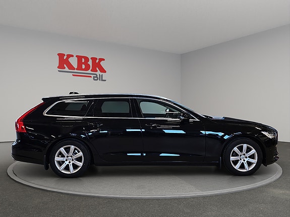 Volvo V90 4 of 30