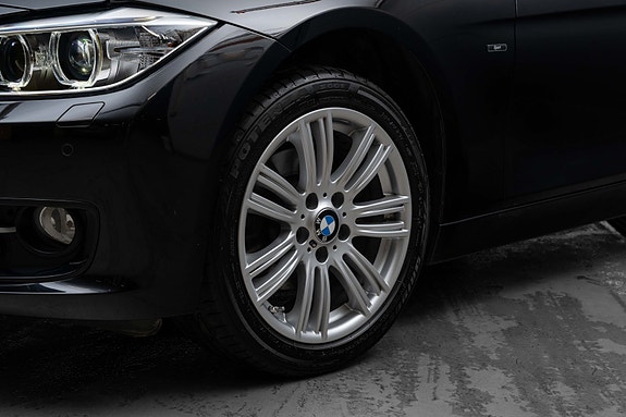 BMW 316i 3 of 25
