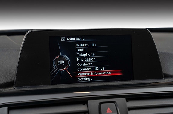 BMW 316i 16 of 25