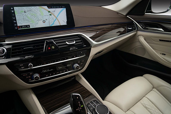 BMW 5-Serie 11 of 29