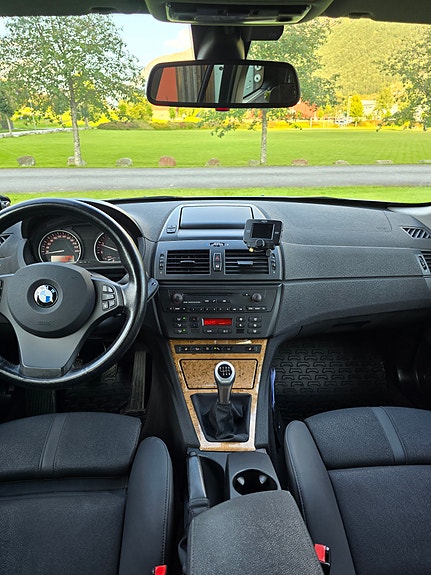 BMW X3 8 of 10